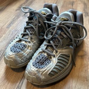 Women’s Volleyball Climate Cool Adidas Sneakers Size 9